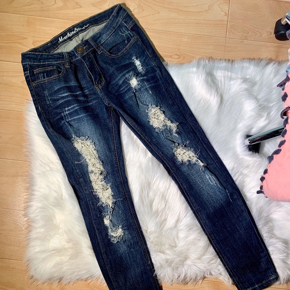 Distressed Skinny Jeans